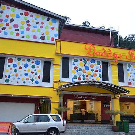 Daddy'S Inn Lumut Buitenkant foto